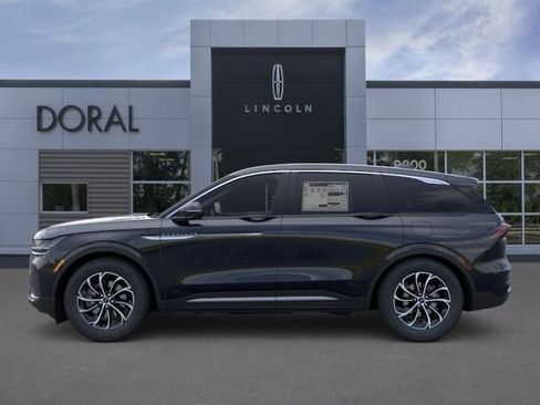 New 2026 Lincoln Nautilus Premier AWD/4WD image 3
