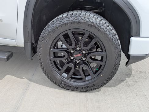 Used 2026 GMC Sierra 1500 Pro w/ Graphite Edition AWD/4WD image 10