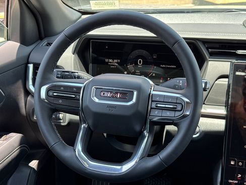 Used 2026 GMC Terrain Elevation w/ Black Edition AWD/4WD image 25