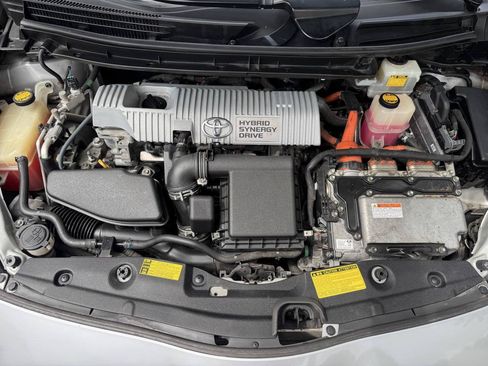 Used 2011 Toyota Prius Two FWD image 28
