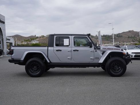 Certified 2020 Jeep Gladiator Rubicon AWD/4WD image 3