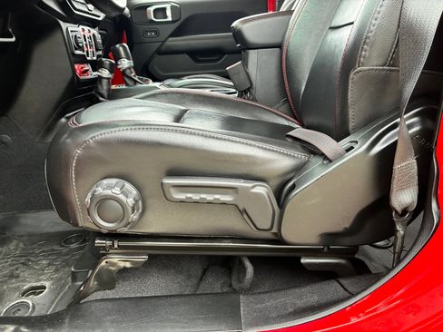 Used 2020 Jeep Gladiator Rubicon w/ Dual Top Group image 12