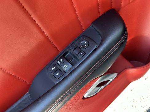 Used 2016 Dodge Challenger R/T Plus RWD image 17