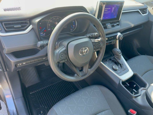 Used 2025 Toyota RAV4 XLE w/ Convenience Package AWD/4WD image 17