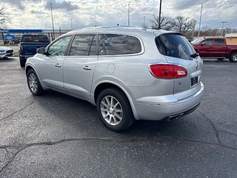 Used 2017 Buick Enclave Leather image 3