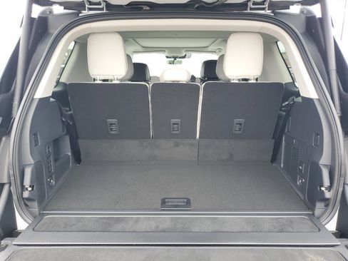 New 2026 Lincoln Navigator Reserve w/ Jet Appearance Package image 32