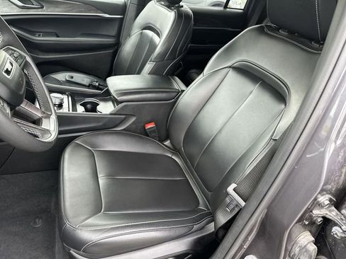 Used 2025 Jeep Grand Cherokee Limited 4xe AWD/4WD image 15