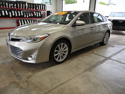 Used 2013 Toyota Avalon Limited FWD image 8