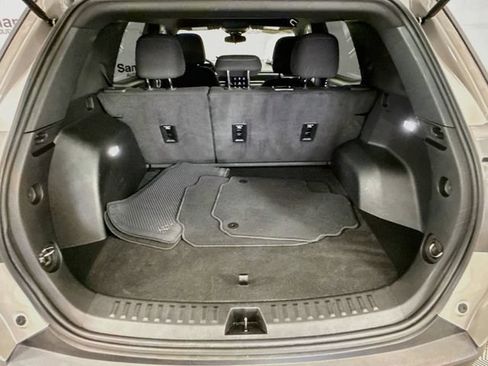 Used 2025 GMC Terrain Elevation AWD/4WD image 25