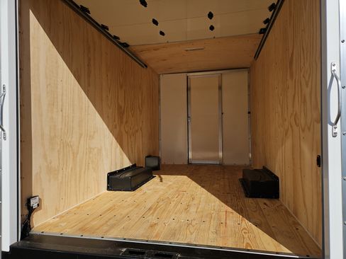 New 2024 Chevrolet Express 3500 w/ Power Convenience Package image 17