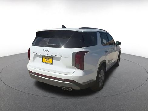 Used 2025 Hyundai Palisade SEL FWD image 14