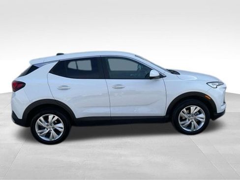 Used 2025 Buick Encore GX Preferred AWD/4WD image 4
