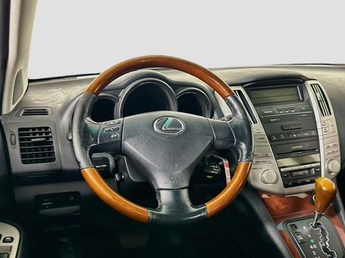 Used 2005 Lexus RX 330 FWD image 18