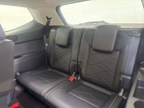 New 2026 Volkswagen Atlas SE image 30