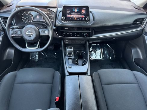 Used 2023 Nissan Rogue S image 12