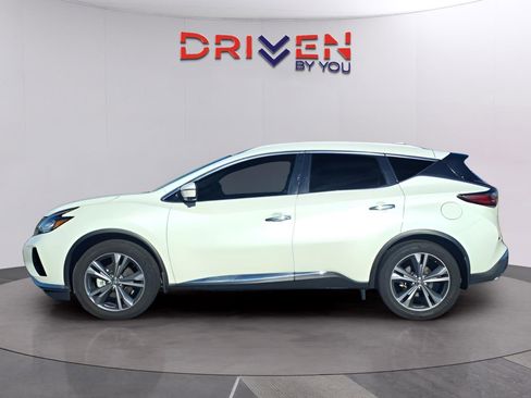 Used 2021 Nissan Murano Platinum w/ Cargo Package image 2