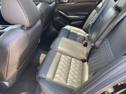 Used 2023 Nissan Maxima Platinum w/ Sport Mat Group FWD image 14