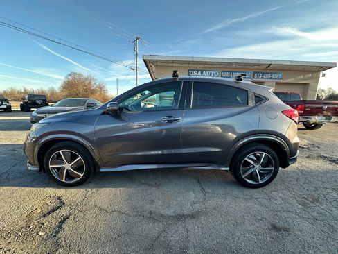Used 2019 Honda HR-V Touring image 3