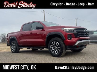 Used 2024 Chevrolet Colorado Z71 w/ Z71 Convenience Package 2