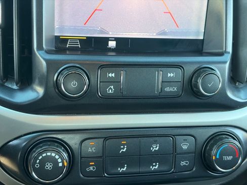 Used 2019 Chevrolet Colorado LT AWD/4WD image 24