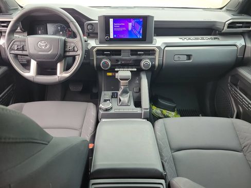 Used 2024 Toyota Tacoma SR5 w/ SR5 Upgrade Package AWD/4WD image 12
