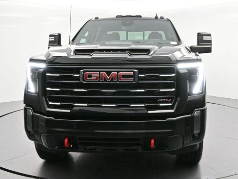 Used 2024 GMC Sierra 2500 AT4 w/ AT4 Premium Plus Package AWD/4WD image 2