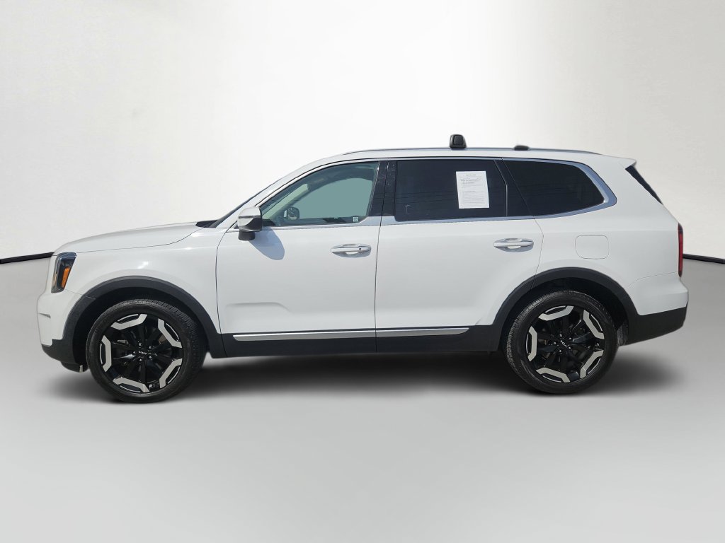 Used 2024 Kia Telluride S FWD image 4