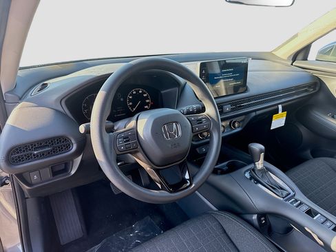 New 2026 Honda HR-V LX image 9