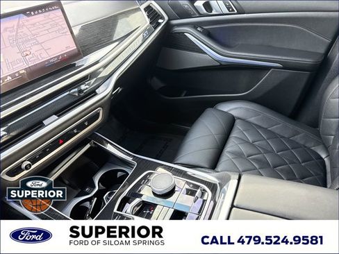 Used 2024 BMW X7 xDrive40i w/ M Sport Package AWD/4WD image 26