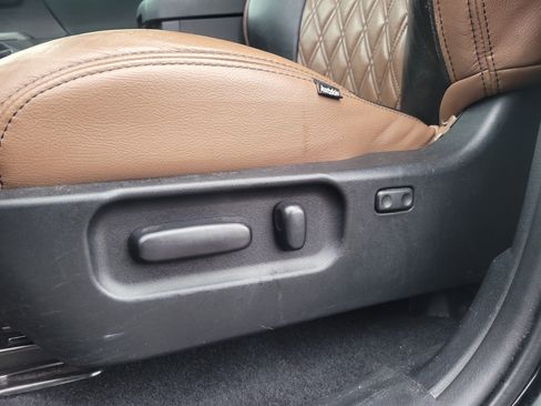 Used 2022 Toyota Tacoma TRD Off-Road w/ Technology Package RWD image 19