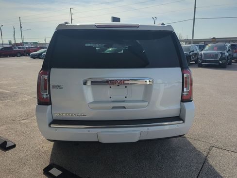 Used 2020 GMC Yukon XL Denali w/ Open Road Package image 4