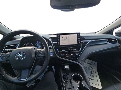 Used 2021 Toyota Camry SE w/ Audio Upgrade Package image 12