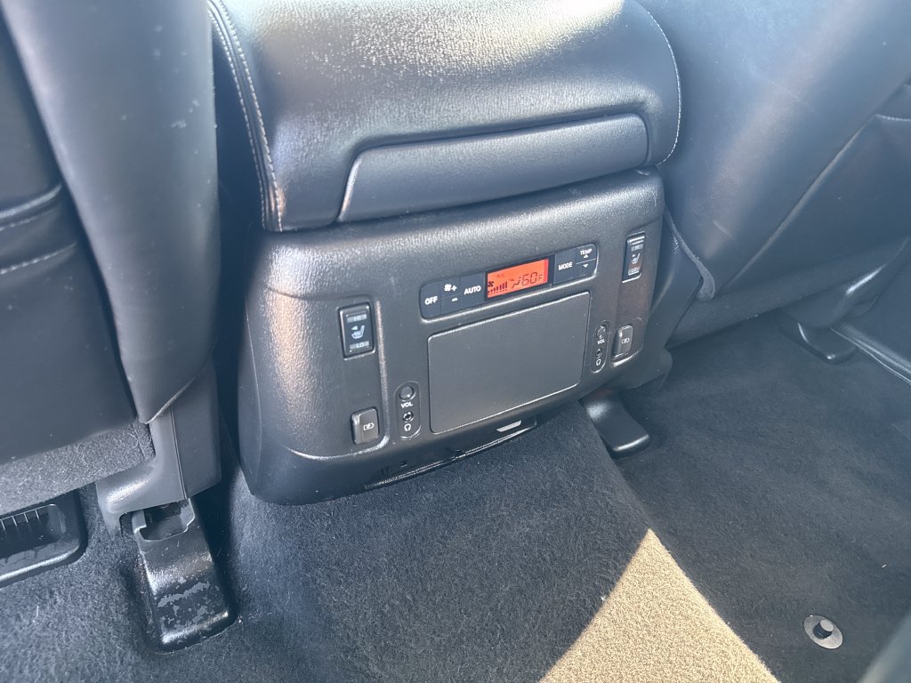 Used 2020 Nissan Armada Platinum w/ Captain's Chairs Package AWD/4WD image 43