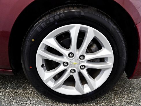 Used 2016 Chevrolet Malibu LT image 22