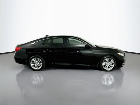 Used 2018 Honda Accord LX image 8
