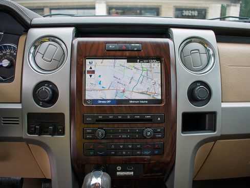 Used 2012 Ford F150 Lariat w/ Lariat Plus Pkg RWD image 23