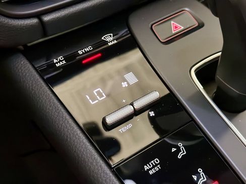 New 2026 Porsche Macan S AWD/4WD image 17