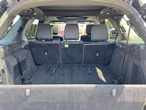 Used 2019 Land Rover Discovery HSE Luxury AWD/4WD image 25