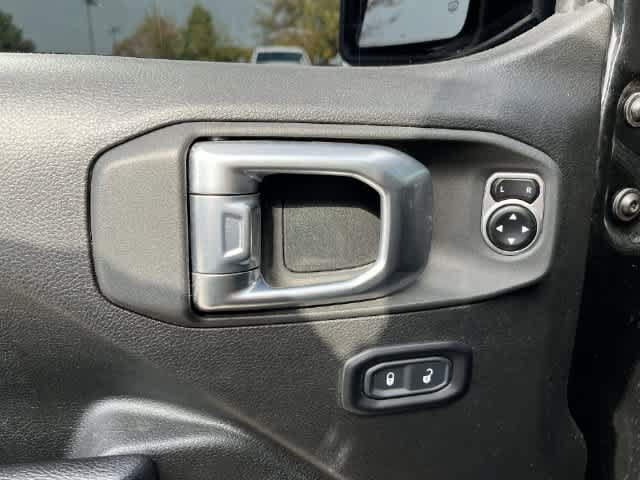 Used 2024 Jeep Gladiator Sport AWD/4WD image 30