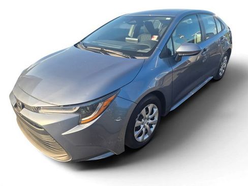 Used 2025 Toyota Corolla LE FWD image 8