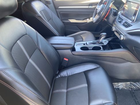 Used 2024 Nissan Altima 2.5 SR AWD/4WD image 10
