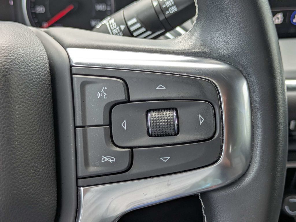Used 2024 Chevrolet Blazer LT w/ Midnight/Sport Edition FWD image 27