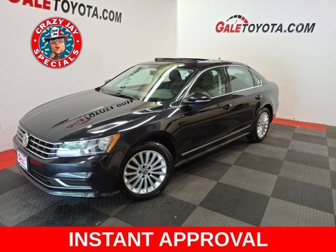 Used 2017 Volkswagen Passat 1.8T SE FWD image 1