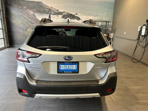 Used 2024 Subaru Outback Limited AWD/4WD image 27