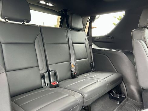 Used 2023 Chevrolet Tahoe High Country w/ Advanced Technology Package image 16