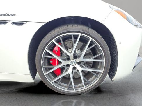 Certified 2024 Maserati GranTurismo Modena image 13