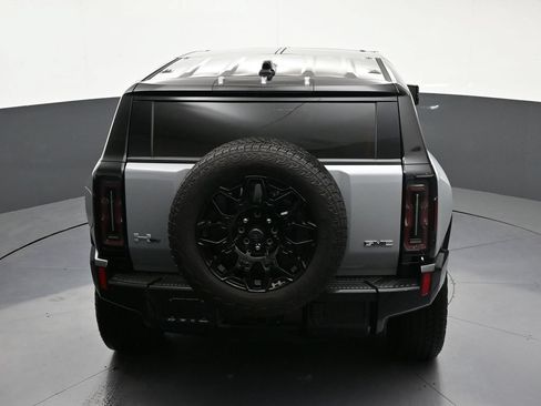 Used 2026 GMC Hummer EV SUV AWD/4WD image 19