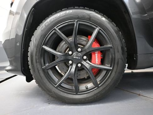 Used 2019 Jeep Grand Cherokee SRT AWD/4WD image 17