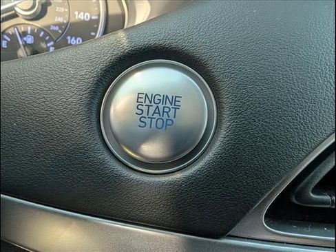 Used 2022 Hyundai Palisade SEL w/ Premium Package image 12