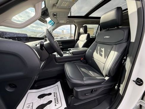 New 2025 Ford Expedition Max Platinum w/ Driver's Package image 12